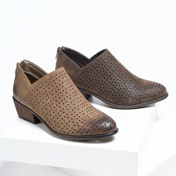Taupe Faux Leather Laser Cut Ankle Booties size 6 - Picture 1 of 4